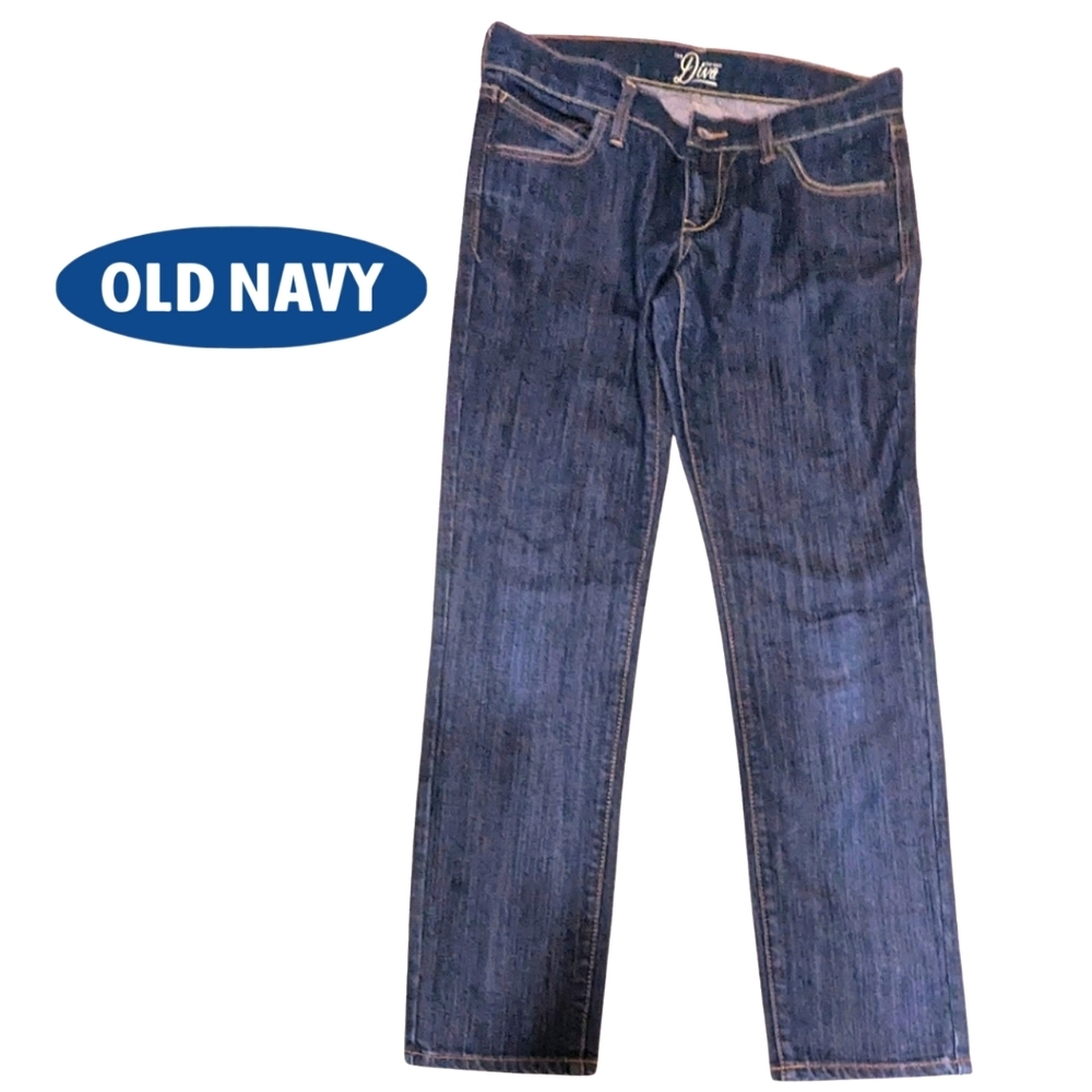 Old Navy size 4, EUC low rise Diva style, dark wash blue colour, straight leg